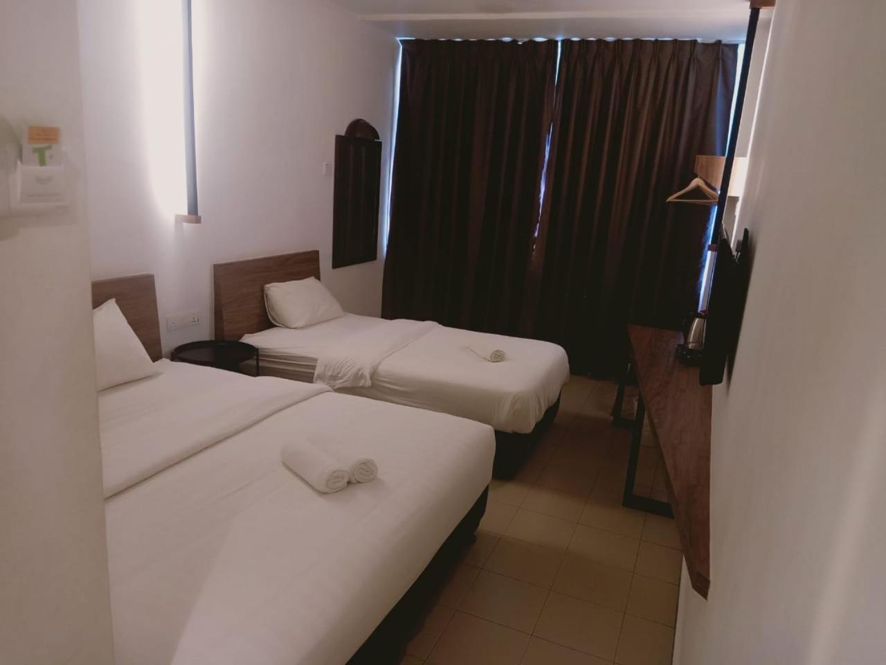 T Hotel Anggerik Алор-Сетар Экстерьер фото
